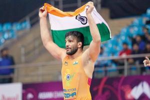 Wrestler Sunil Kumar ends India's 27 year drought, wins gold medal