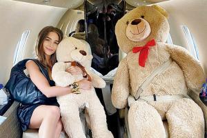 Olivia Culpo's teddy bear life