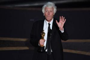 Roger Deakins grabs Best Cinematographer Oscar for '1917'