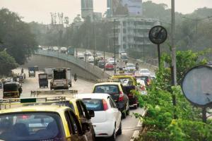 Mumbai: Sion flyover to be fixed only on weekends