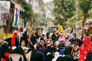 Mumbai Bagh protests: Protesters stand their ground as BMC resumes work