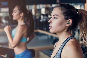 These Wireless Earphones from Amazon will up your style game, buy now