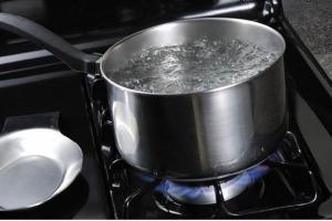 3-year-old dies after falling into utensil; cooks 'had earphones on'