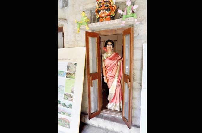 A light pink Kanchipuram saree for the pre-wedding Gowri puja