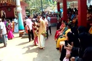 Muslim couple conducts Hindu foster daughter's wedding in temple