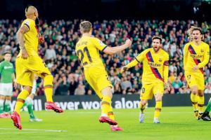 La Liga: Lionel Messi tees up Barcelona win