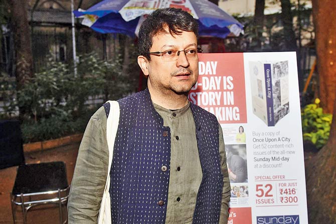 Ranjit Hoskote shares a video byte about Once Upon a City at the Sunday Mid-day standee
