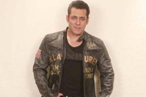 Did Salman Khan cancel his performance in Houston, United States?