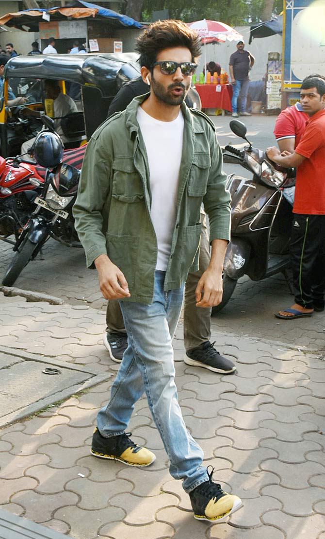 Kartik Aaryan was spotted at director Anees Bazmee's office in Andheri. The actor will be seen in Bhool Bhulaiyaa 2, a sequel to Akshay Kumar-starrer 2007 hit.