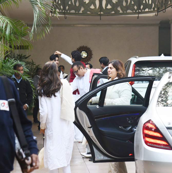 The Kapoor clan and Bachchan family made the sad announcement via social media on Tuesday. Nanda breathed her last around 1.15 a.m. She is survived by her son Nikhil Nanda, daughter Natasha and grandchildren, besides members of the large Kapoor and Nanda families.