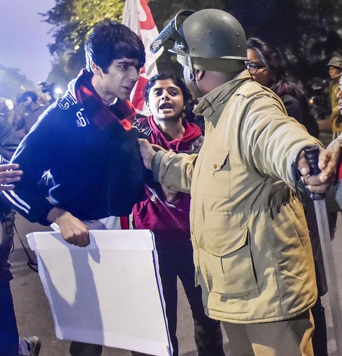 JNU students protesting the violence on the university campus tried to march towards the Rashtrapati Bhavan on January 9 after a failed meeting with HRD ministry officials but were stopped and later detained by police 
