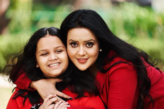 Mother-daughter duo Amruta and Divija Fadnavis share a unique bond that is unbreakable. From taking part in festivals to supporting her mother for noble causes; from vacationing to walking the ramp together, Divija has always been her mom, Amruta Fadnavis' bestie. And their candid pictures prove that the duo is setting major mother-daughter goals