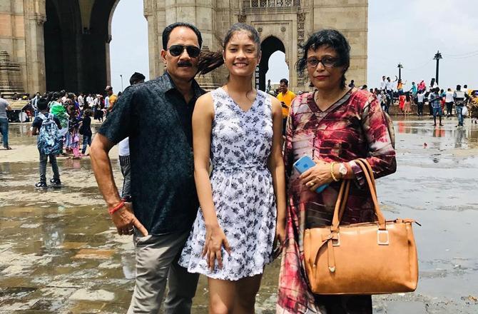 The 19-year-old model from Assam who won many hearts on the grand finale of Miss India 2019 held at Mumbai is close to her parents. Baruah, who comes from a humble beginning brought her mother and father to Mumbai. In this adorable picture shared on Instagram, Baruah is seen enjoying her time in Mumbai and bonding with her parents as they travel across the city