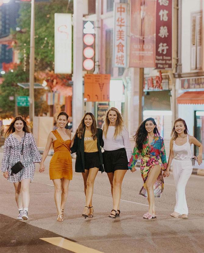 Fashion designer and entrepreneur Pernia Qureshi travels quite a lot and records her experiences on her Instagram account. Here, she hangs out with her girl gang in Singapore. 