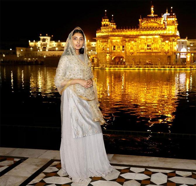 While in Amritsar, one makes it a point to visit the Golden Temple. She captions, 