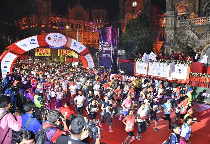 The 17th edition of the Mumbai Marathon saw elite runners - Indian and International taking center stage. Besides elite runners, the event witnessed over 50,000 participants from amateurs to fitness lovers, business typhoons to Bollywood celebrities taking to the streets of Mumbai on this day