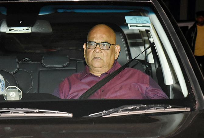 The visitors may continue visiting the actress to inquire about her health, and filmmaker and actor Satish Kaushik was also one of the people to arrive.