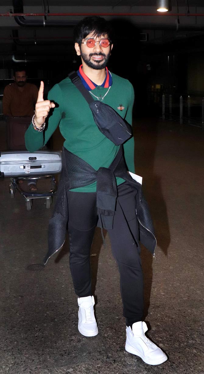 Amrish Puri's grandson Vardhan Puri was also spotted at the Mumbai airport. The star kid made his debut with Yeh Saali Aashiqui in 2019.