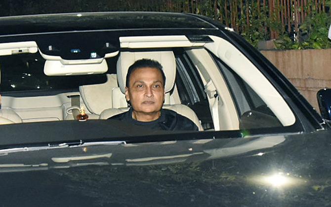 In an unfortunate incident, on January 18, Bollywood actress Shabana Azmi met with a car accident on the Mumbai-Pune Expressway. She was rushed to the MGM Hospital, Panvel and later shifted to Kokilaben Ambani hospital in Andheri, where she has been going under treatment.