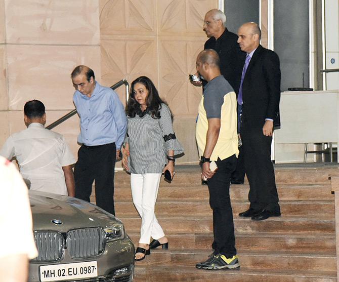As per the FIR filed against actress Shabana Azmi's driver, the car met with an accident due to the negligence of the driver. The report stated: Due to rash driving by the driver, the car hit the moving truck on Mumbai-Pune Expressway, which resulted in the accident
In photo: Nita Ambani leaves Kokilaben Ambani hospital after paying a visit to actress Shabana Azmi