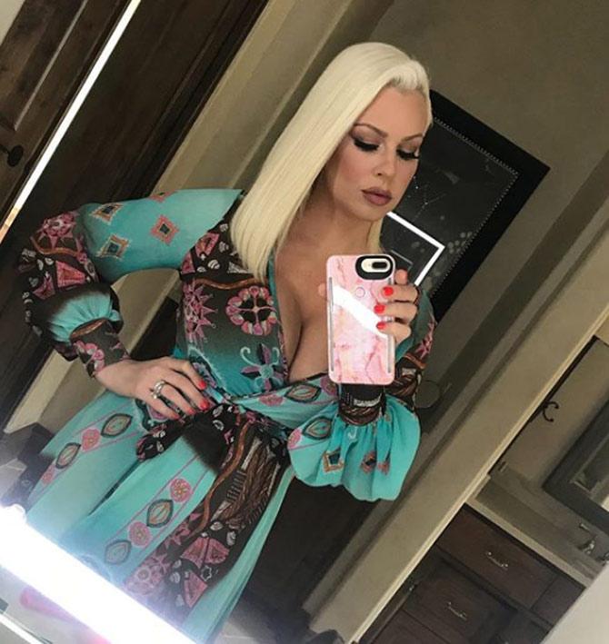In 2016, Maryse made her comeback to WWE's main roster and was manager to her husband The Miz.