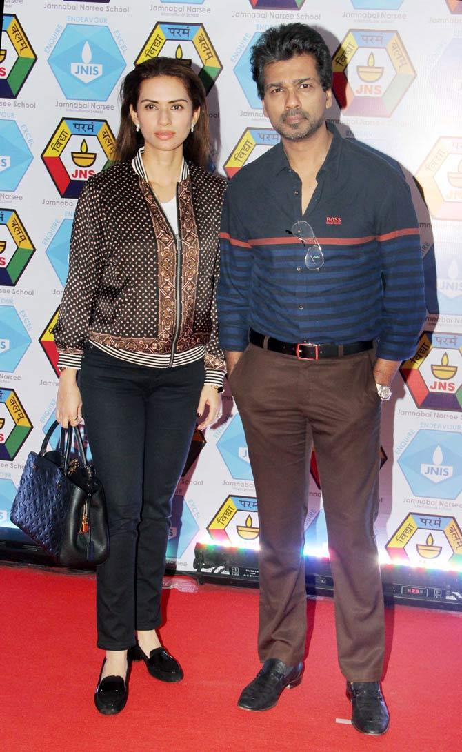 Nikhil Dwivedi and wife Gowri Pandit were also clicked at the school event hosted in Juhu, Mumbai.