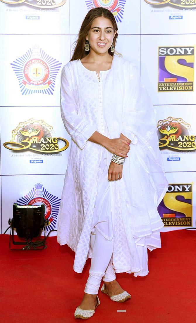 Sara Ali Khan was all smiles as she walked the red carpet event in all-white ethnic wear.