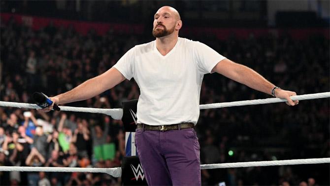 Boxing world champion Tyson Fury had his feud with Braun Strowman which ended at WWE Crown Jewel last year. Tyson Fury went on to win the match by countout. It will be interesting to see Fury make an entry at the Rumble as he could dominate quite a few superstars