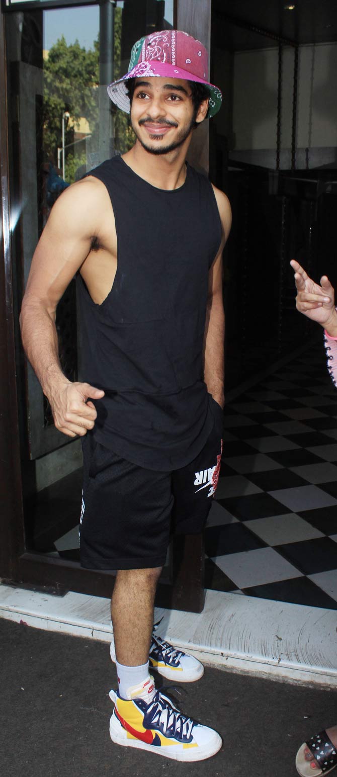 Ishaan Khatter looks both handsome and cute in their picture. As much as we admire the actor to bulk himself up, we cannot stop thinking about that hat and the amusing reaction!
