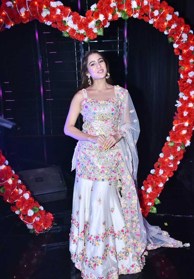 Sara Ali Khan looks ravishing in this traditional attire and oozes panache and grace. She posted a video on her Instagram account that shows her transformation from flab to fab and is likely to win a lot of respect for it. Watch it if you haven't!