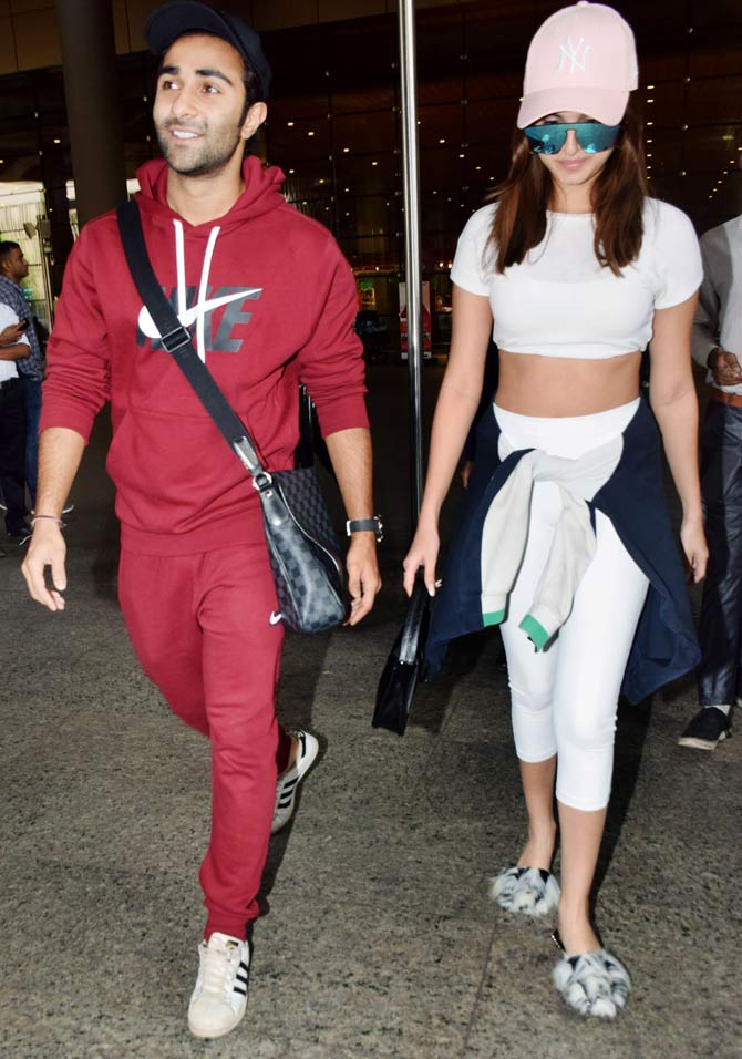Another couple that was spotted together at the airport was Tara Sutaria and Aadar Jain, who were holidaying in London. Jain starred in Qaidi Band (2017) and is Ranbir Kapoor and Kareena Kapoor Khan's cousin. There has been tattle about him and the Marjaavaan (2019) actor for a while.