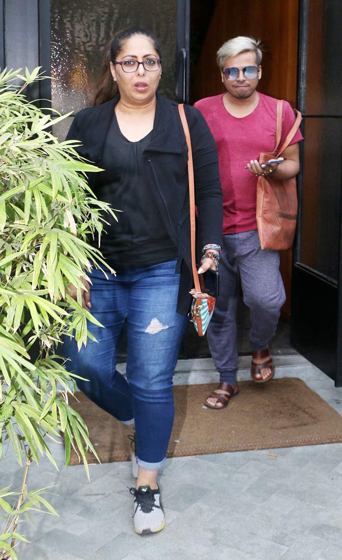 Ace choreographer Geeta Kapoor was also spotted at the same venue, where Suhana was clicked.