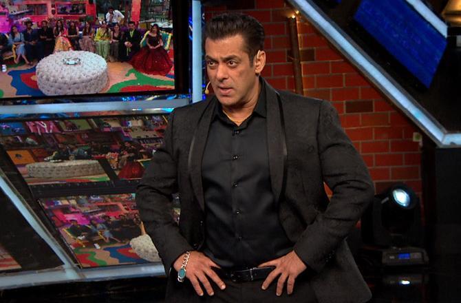 He raised his voice on Asim regarding his changed personality and informed him that he was seen coming across as a bad and irritating guy.