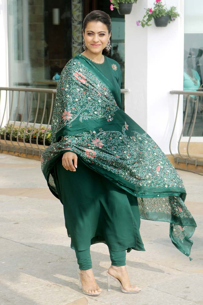 Speaking of smiles, we were instantly reminded of Kajol. The actress who clicked showing off her wide smile at a plush hotel in Juhu. The actress was promoting her upcoming movie, Tanhaji: The Unsung Warrior. The film, also starring her husband Ajay Devgn and Saif Ali Khan is set to release on January 10, 2020.