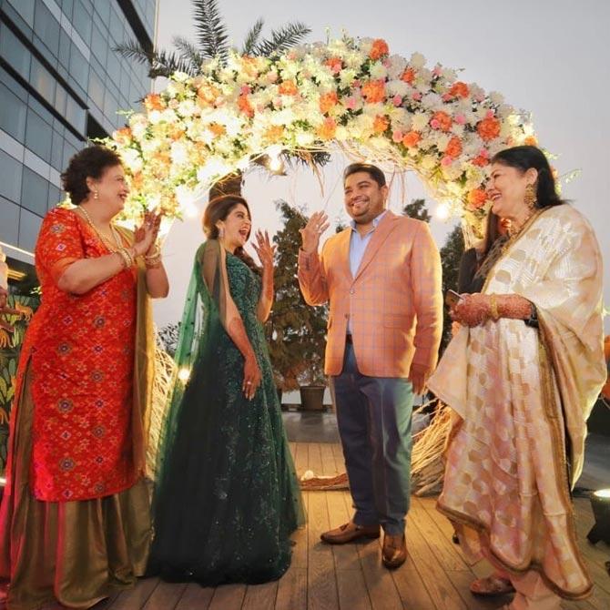 Being a true-blue Maharashtrian, Nehha tied the knot in a grand Marathi ceremony. She said, 