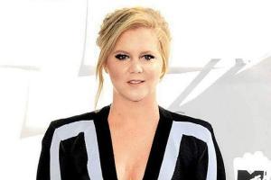 Amy Schumer seeks advice after starting IVF treatment