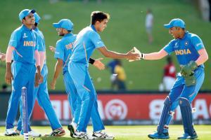 All-round show helps India beat Sri Lanka to start on winning note