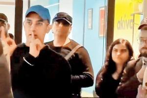 Aamir Khan's new clean-shaven look for Laal Singh Chaddha