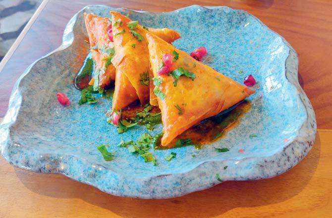 Lobster patti samosa