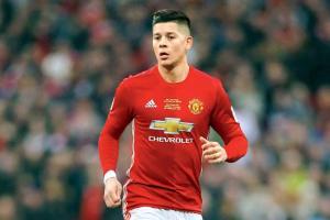 Marcos Rojo joins Estudiantes on loan from Man United