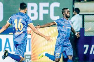 ISL: Mumbai City keep Top Four hopes alive