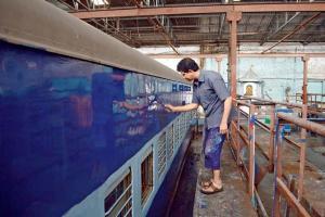 Railway's to review Parel workshop shut down