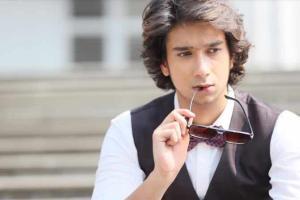 Arhaan, an aspiring actor, is inspired by Bollywood star Tiger Shroff