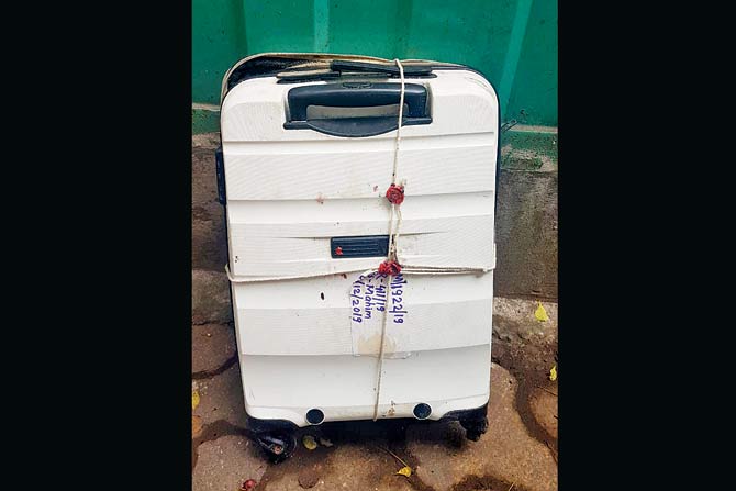 The first bag containing Bennett Rebello’s body parts, which had washed ashore near Mahim