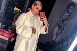 Tennis babe Dominika Cibulkova shares her favourite pregnant look!