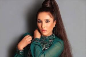 Kressy Singh New Music Video Diamond Ring is directed by Nimesh Bhatt Kressy Singh New Music Video Diamond Ring is directed by Nimesh Bhatt