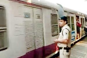 Mumbai gets breathless and late with WR's automatic train doors