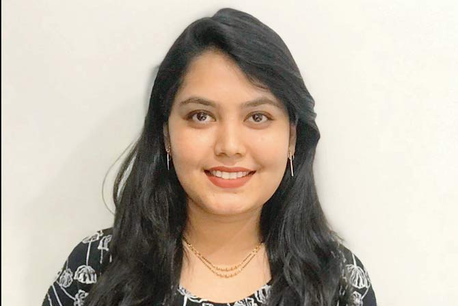 Dr Neha Pakhare