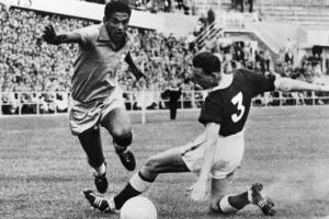 Interesting and gripping facts about Brazil's football legend Garrincha
