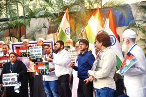 Mumbai refuses to stop protesting against CAA, NRC, NPR